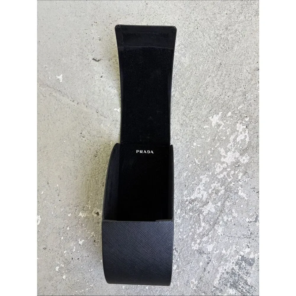 Prada hardbody flipcase